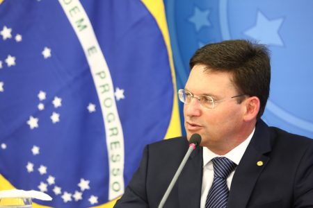 Roma apoia indulto ao deputado Daniel Silveira