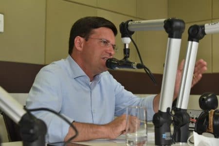 Roma diz que Bahia se tornou vergonha nacional por acionar STF para não baixar ICMS de combustíveis